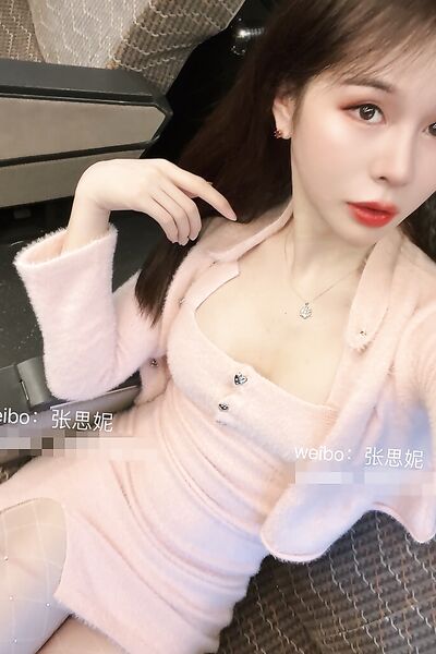 Foto hot Zhang Sini di nudi