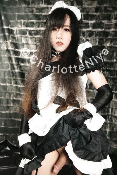 Photos de nu Charlotte Niya sexy