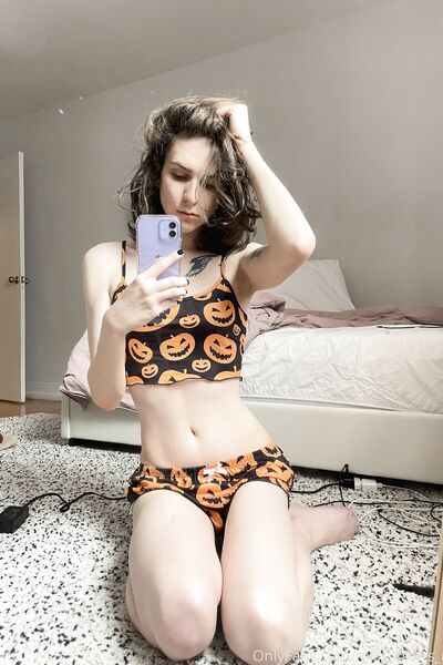 Photos de nu Aoife Bee sexy