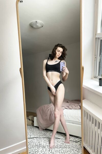 Photos de nu Aoife Bee sexy