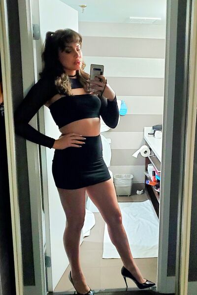 Photos de nu Rana Katana sexy