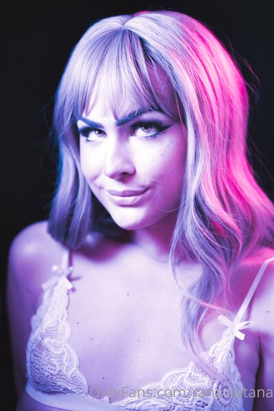 Photos de nu Rana Katana sexy