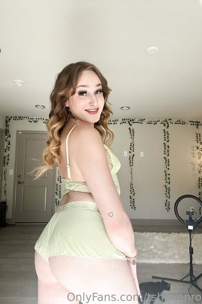 Foto hot Haven Rose di nudi