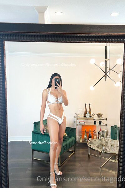 Fotos calientes Senorita Goddes de desnudos