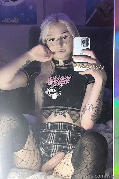 Foto hot Wishdoll di nudi