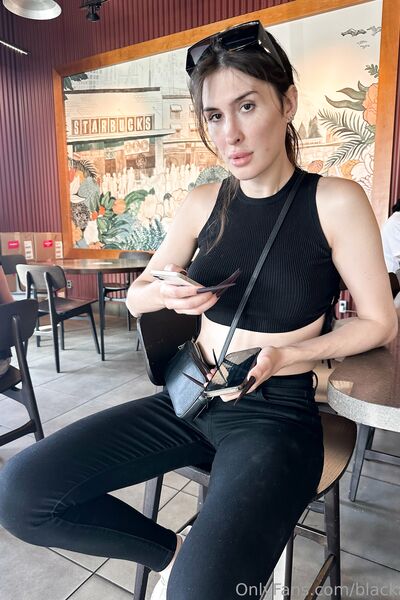 Foto hot BlacKate di nudi