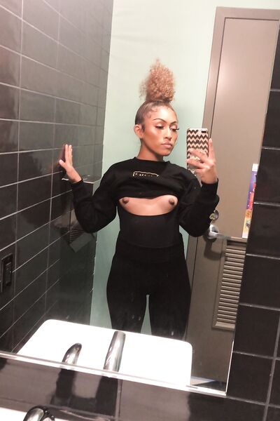 Foto hot Baddiebb123 di nudi
