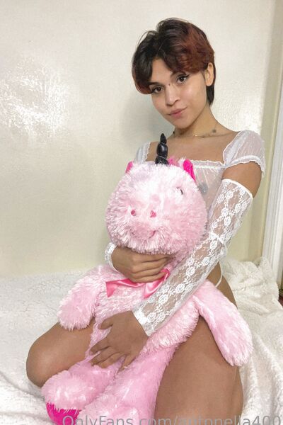 Foto hot Antonella Morena in esclusiva