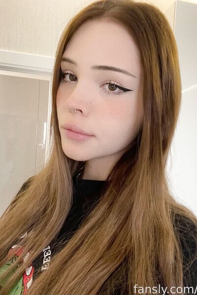 Fotos calientes Kateumaru de desnudos