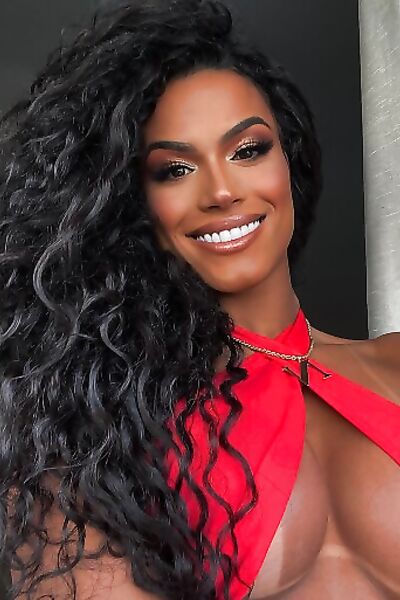 Nicolle Laís Les meilleures photos de nus (8 photos)