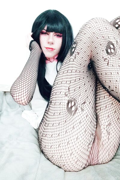 Photos sexy Xlunartears alias Lewdy Kaine nues