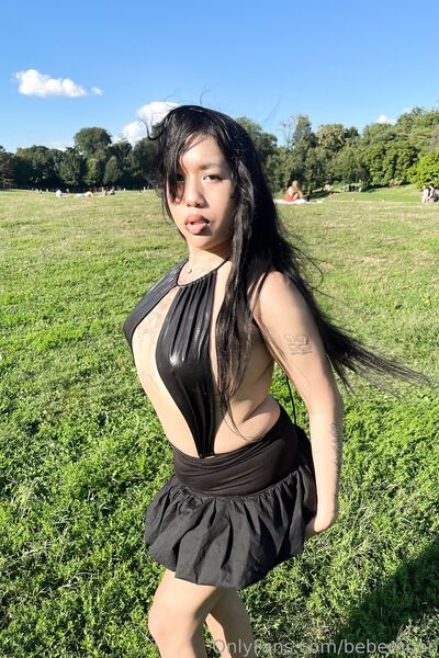 Foto hot Bebe Moon di nudi