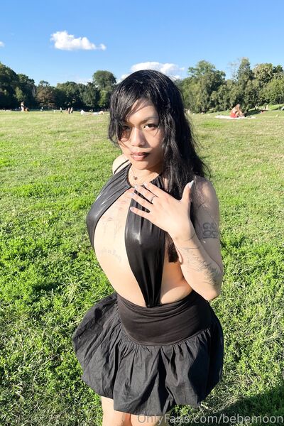 Foto hot Bebe Moon di nudi