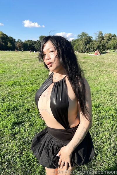 Foto hot Bebe Moon di nudi