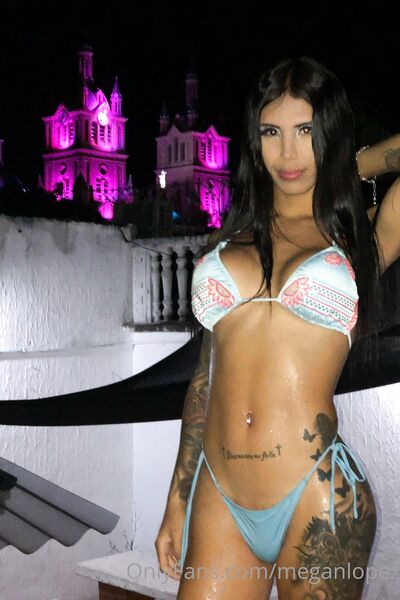 Photos de nu Megan Lopez sexy