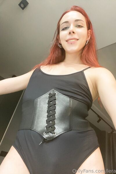Foto hot Lera Ivy di nudi