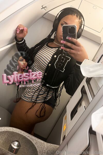 Photos sexy krisdabarb alias Kendoll nues