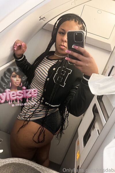Photos sexy krisdabarb alias Kendoll nues