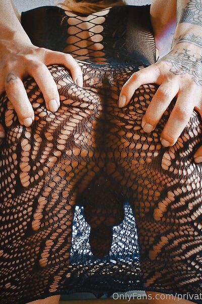 Fotos sensuais Julia Geltsman de nudez