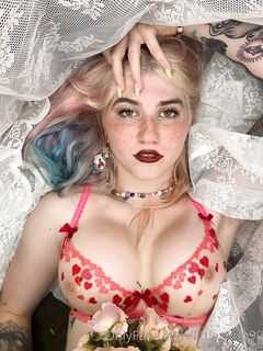 Hot Little Trap Nude Photos