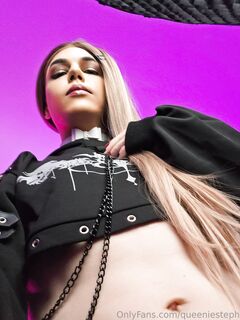 Hot Queenie Steph Nude Photos