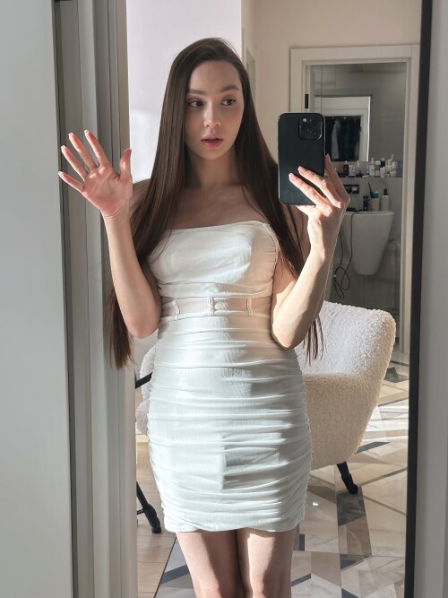 Lily Lanska Naked Photos Collection (26 Pics)