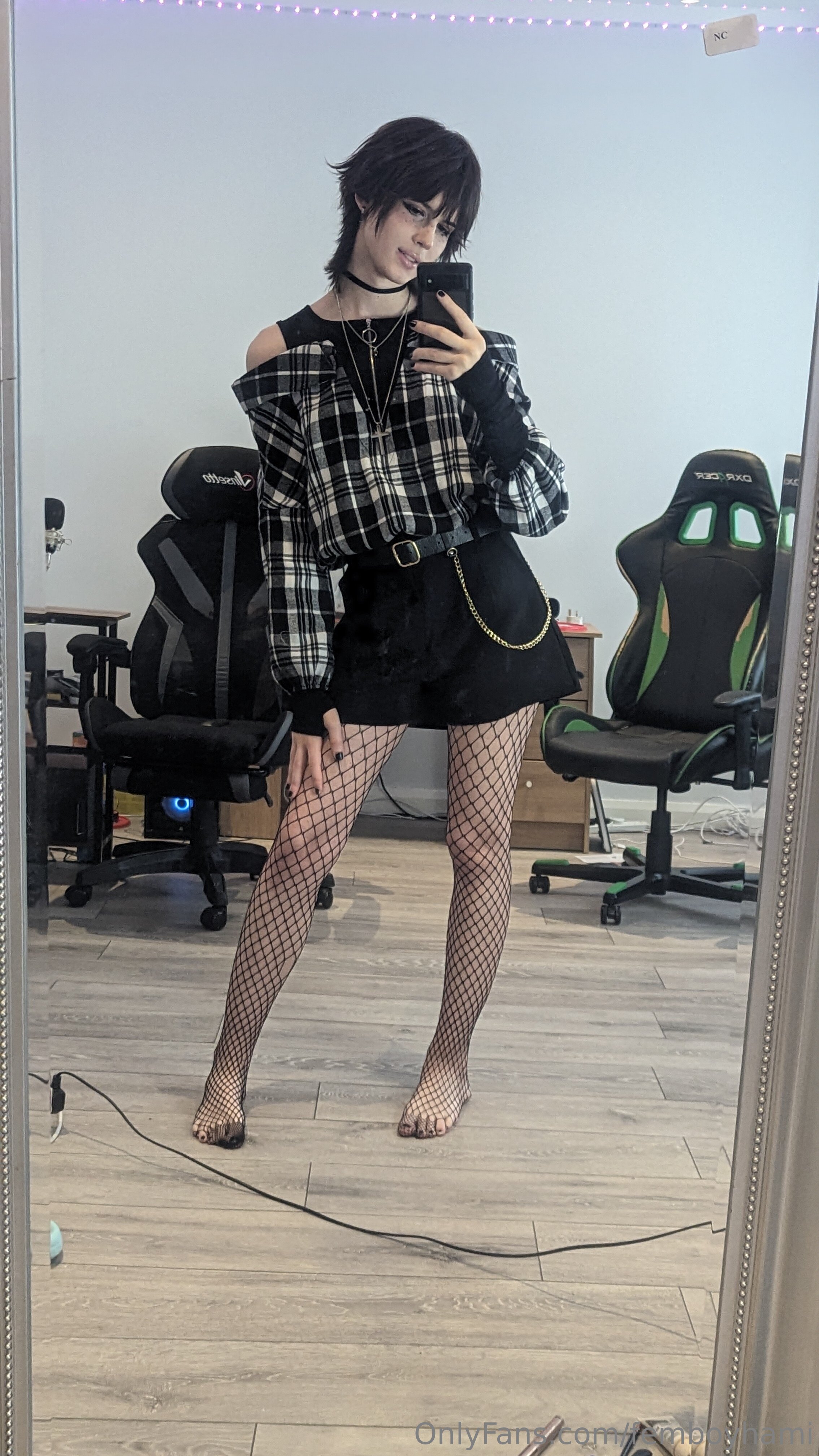 Hot Femboy Hami Nude Photos