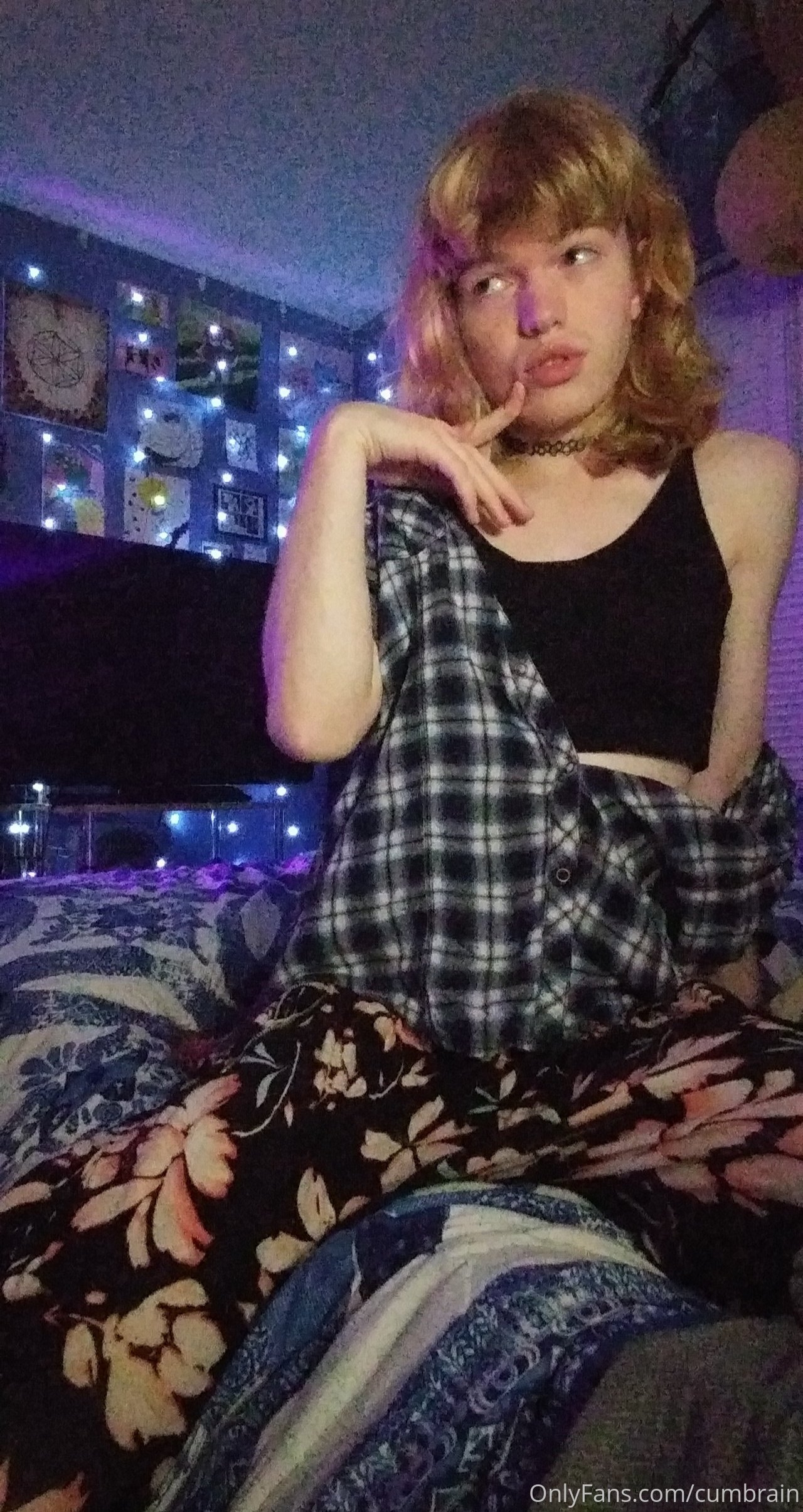 Hot Cumbrain Nude Photos
