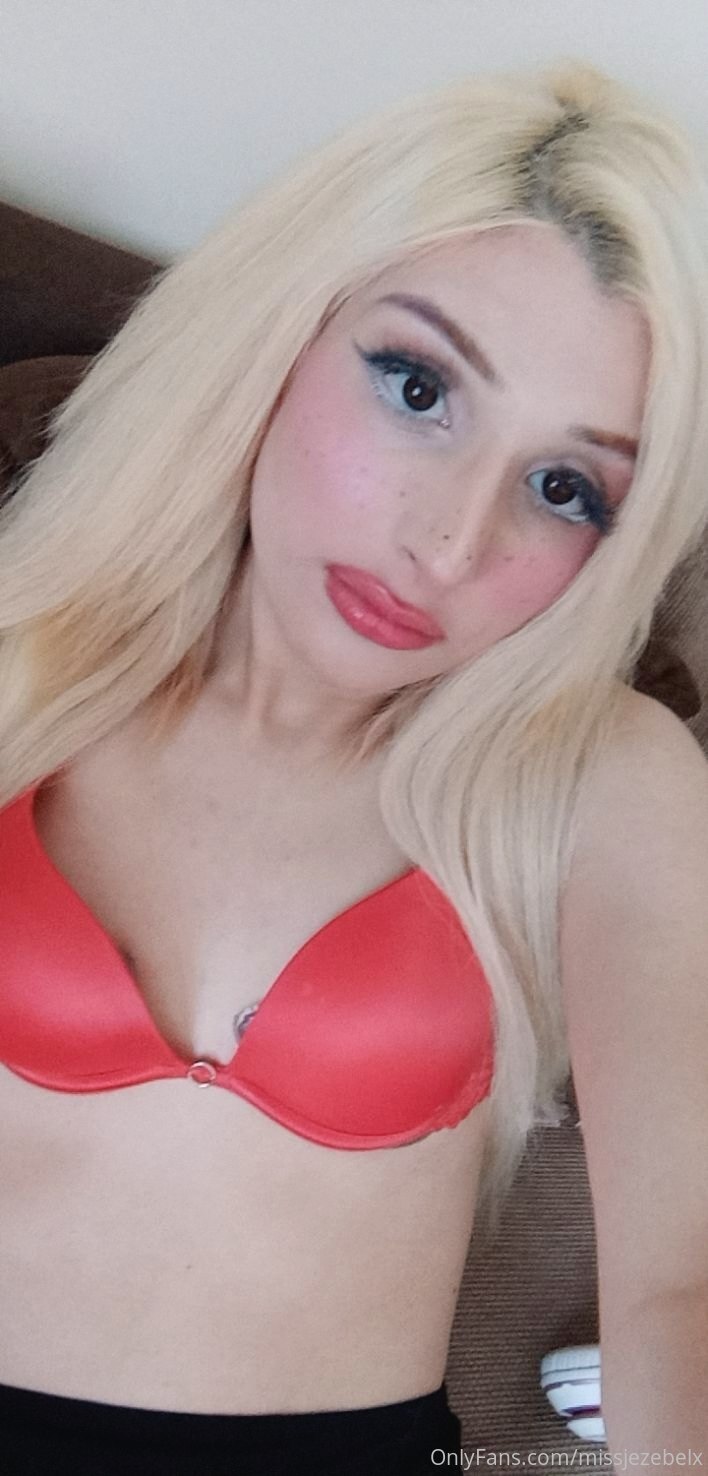 Hot Miss Jezebel Nude Photos