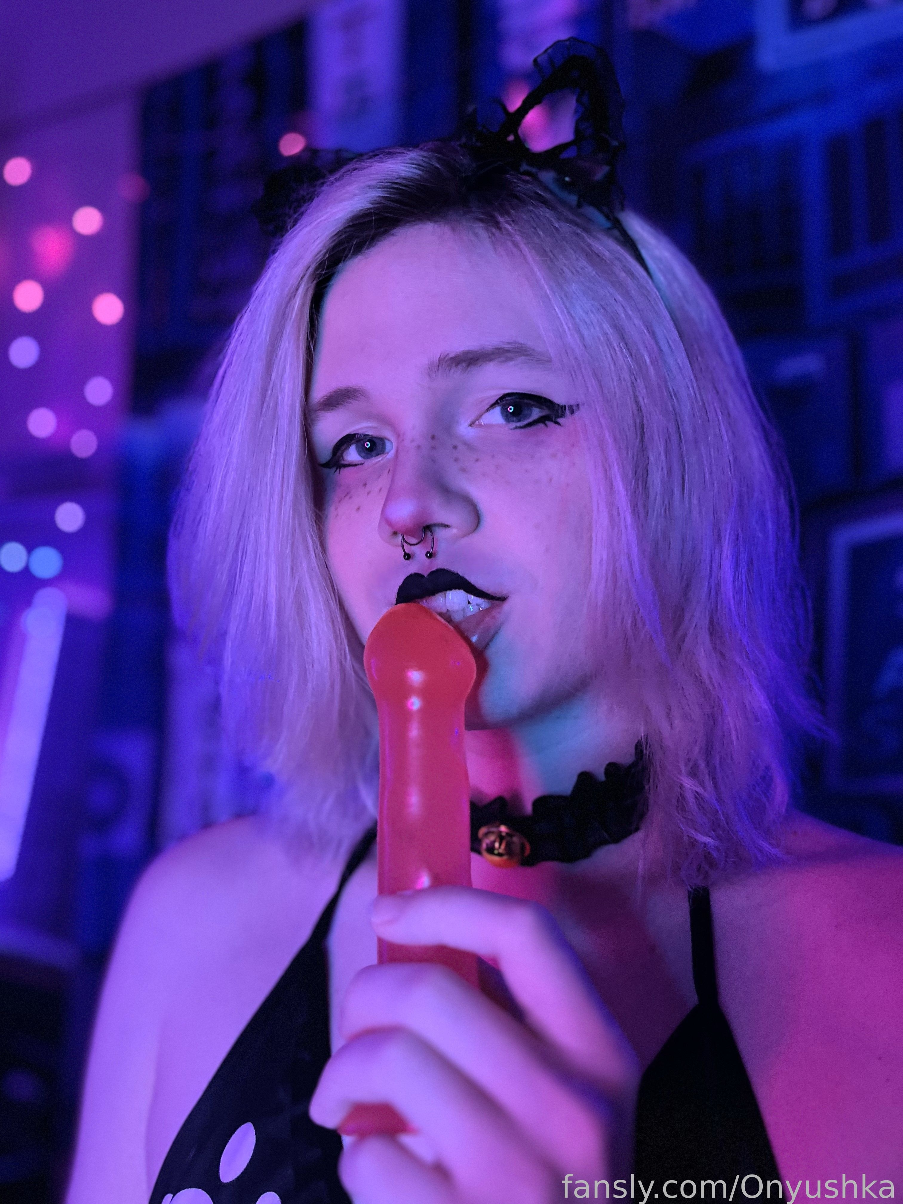 Hot Onyushka Nude Photos
