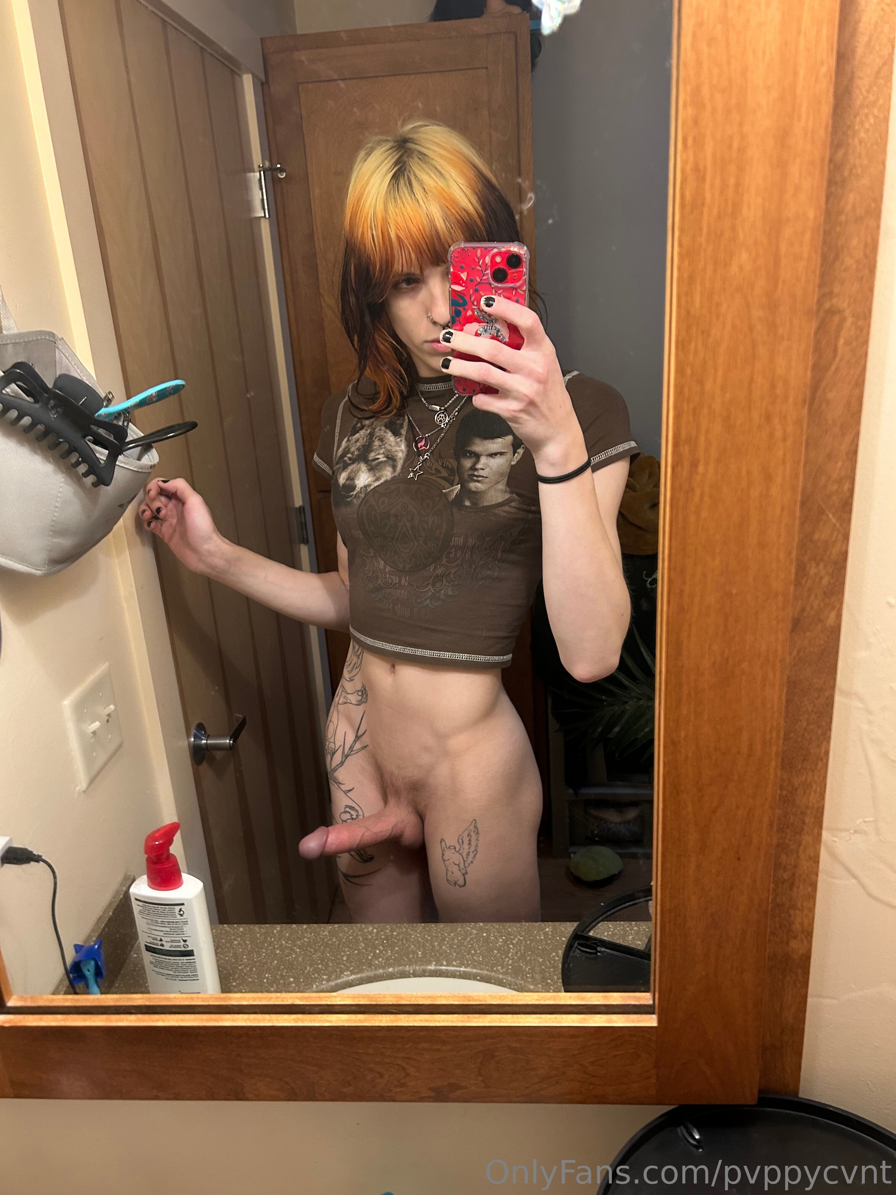 Hot FauxFox Nude Photos