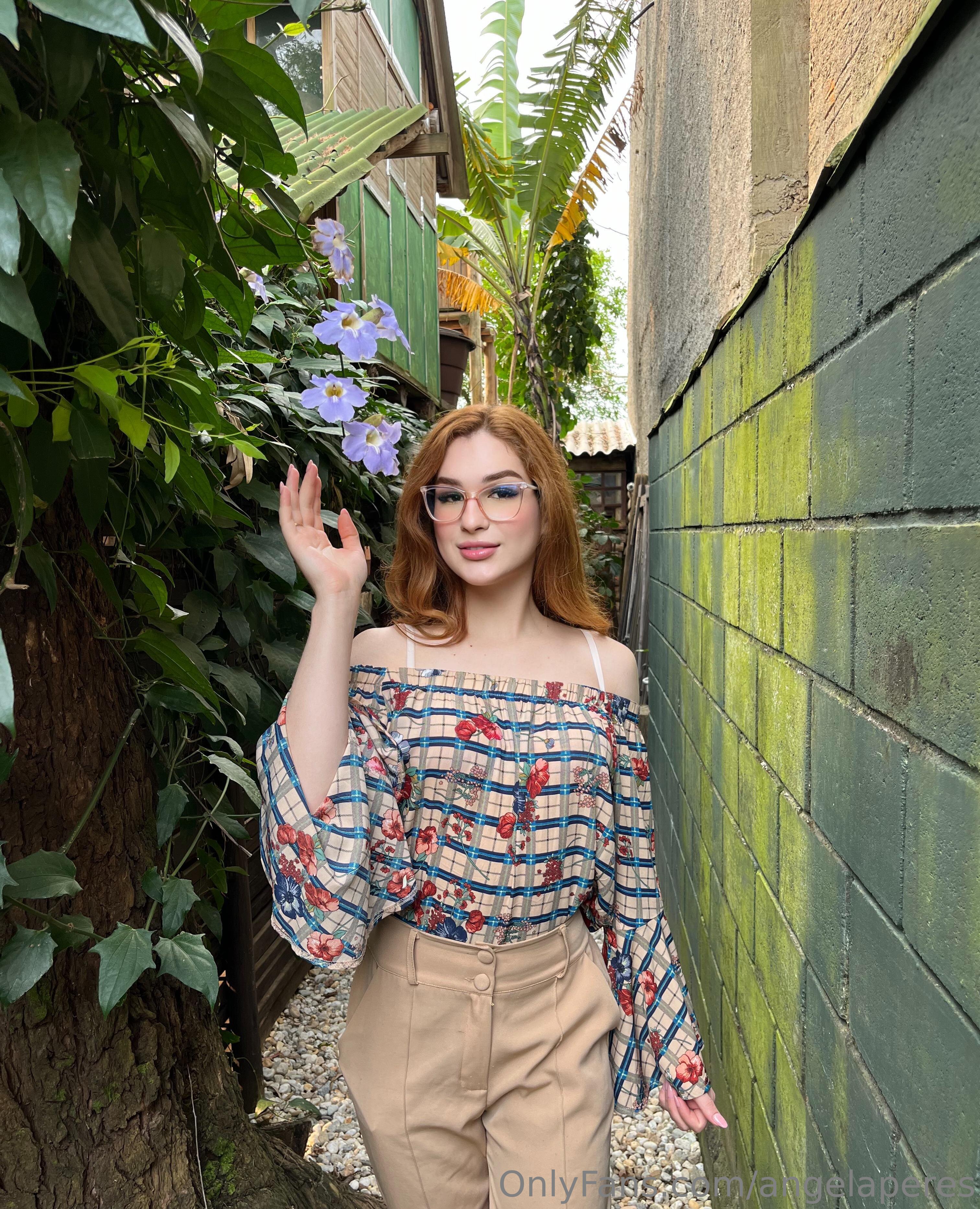 Hot Angela Peres Nude Photos